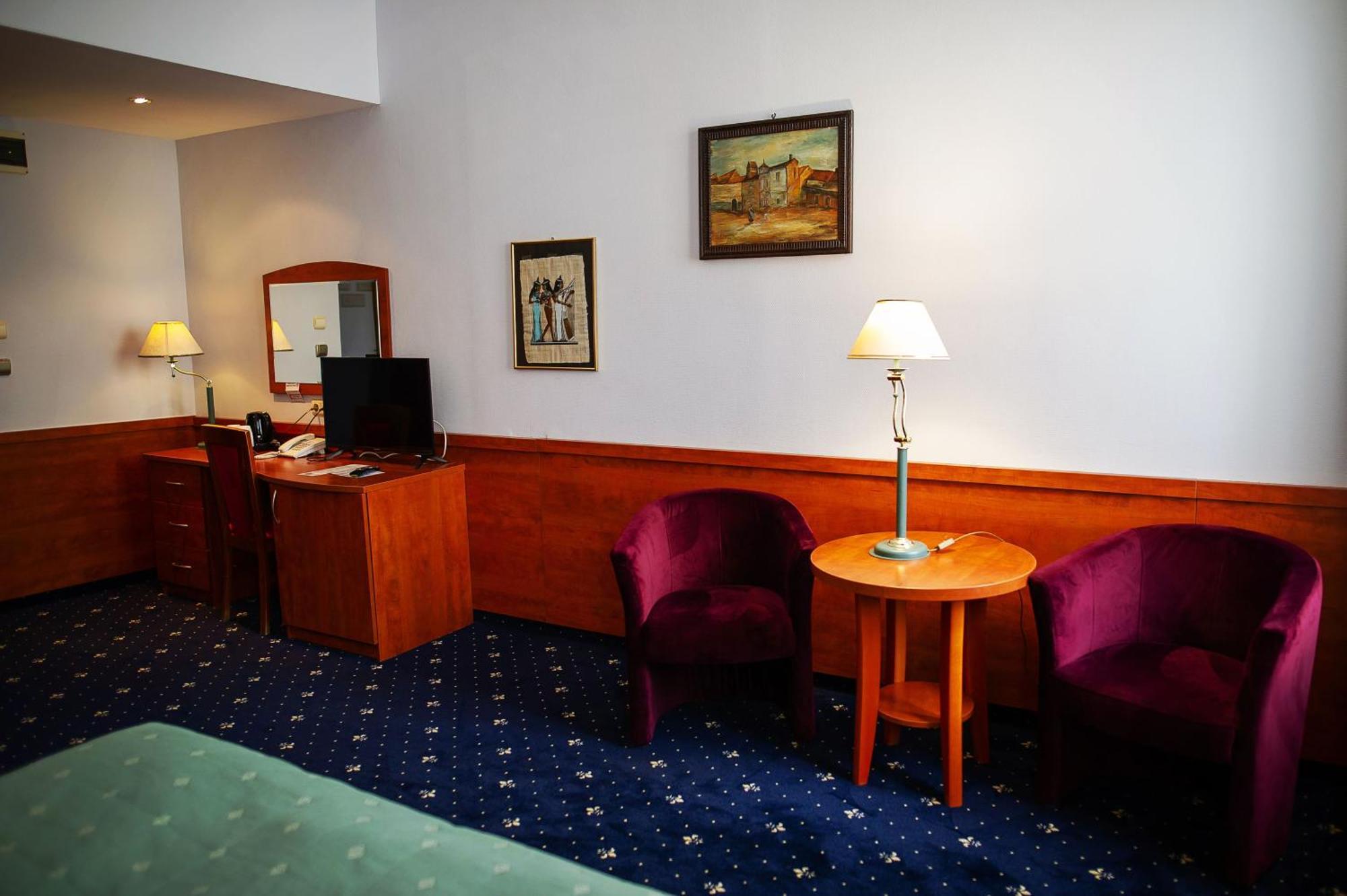Pietrak Hotel Γκνιέζνο Εξωτερικό φωτογραφία