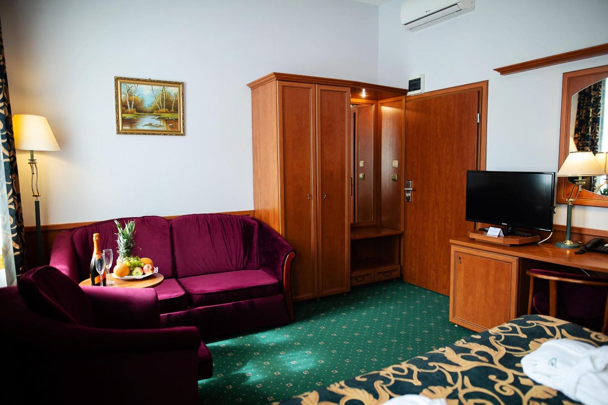 Pietrak Hotel Γκνιέζνο Εξωτερικό φωτογραφία