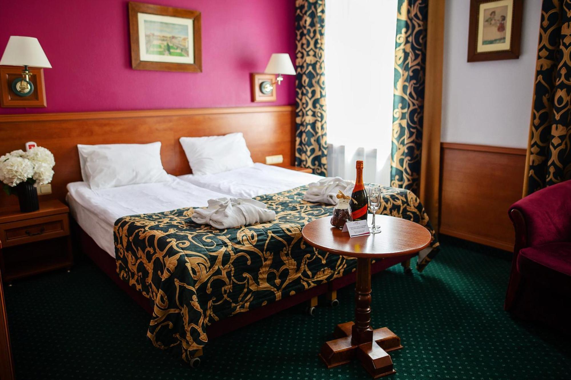 Pietrak Hotel Γκνιέζνο Εξωτερικό φωτογραφία