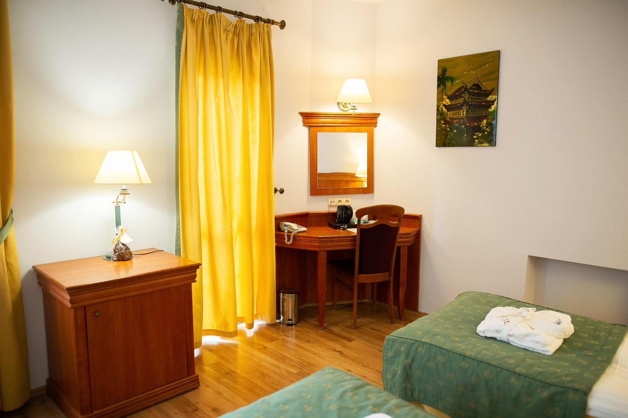 Pietrak Hotel Γκνιέζνο Εξωτερικό φωτογραφία