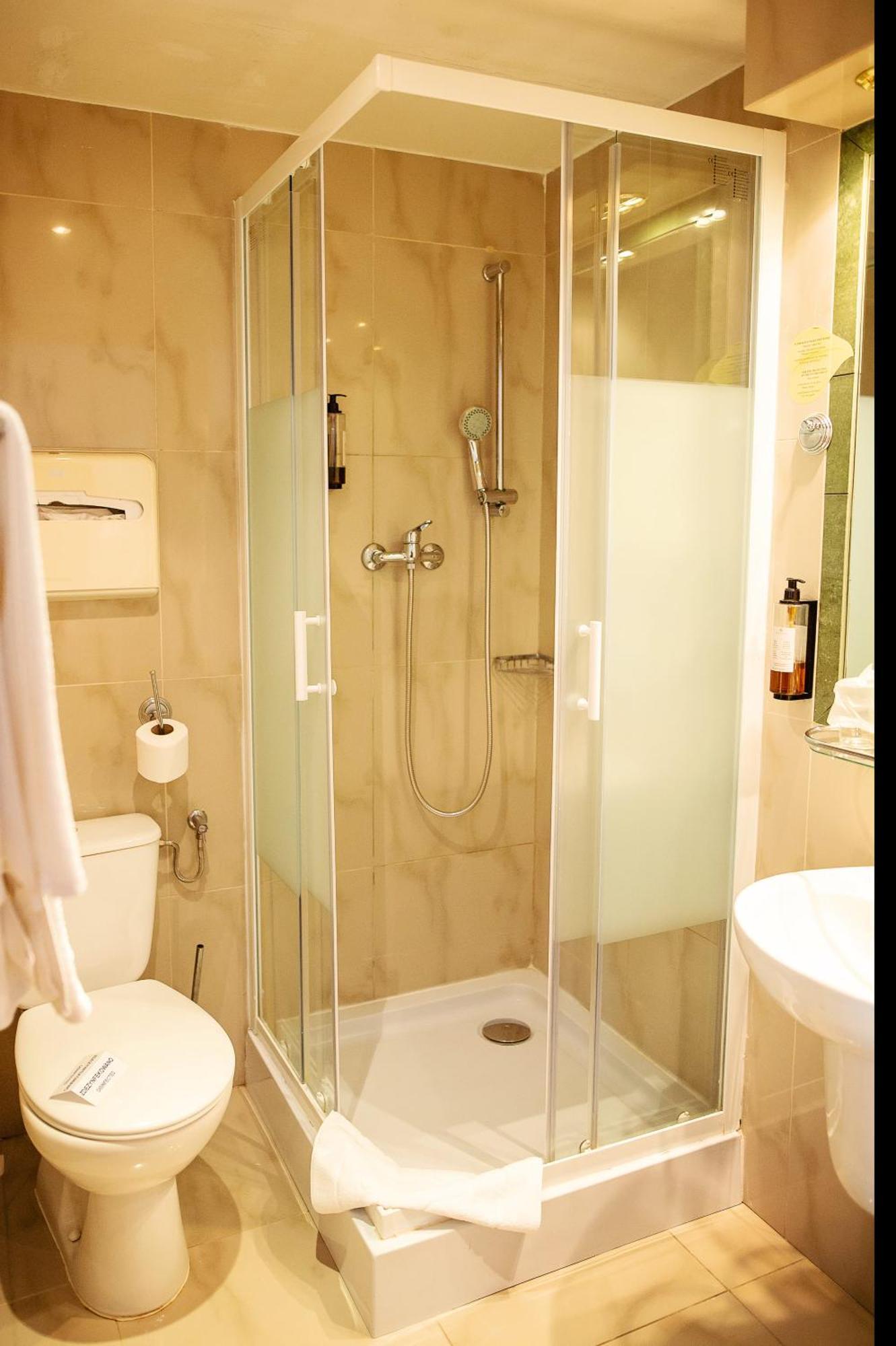 Pietrak Hotel Γκνιέζνο Εξωτερικό φωτογραφία